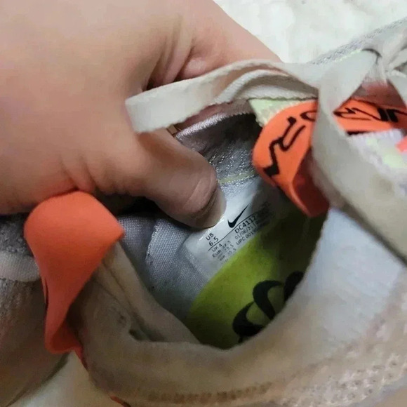 Nike Air Vapormax 2021 FK Light Bone Lime Ice Women's Size 6.5 Sneakers - Picture 9 of 9